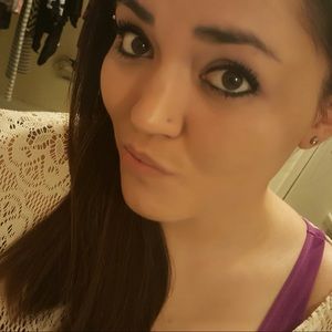 Meet your Posher, Brittney